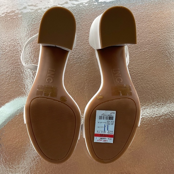Sandals by I.N.C. White with Ankle strap NWT Size 11M - Picture 3 of 4
